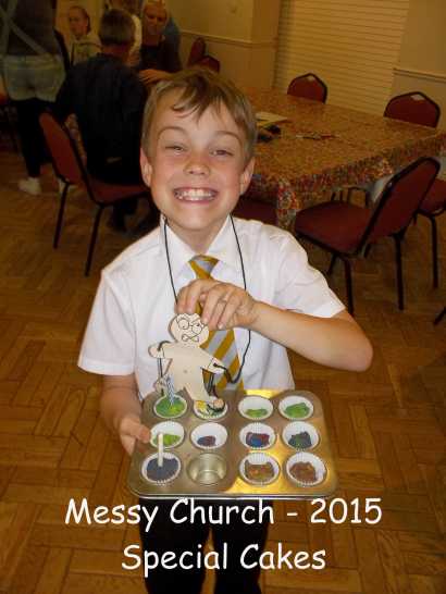 messy-church-2015-special-cakes